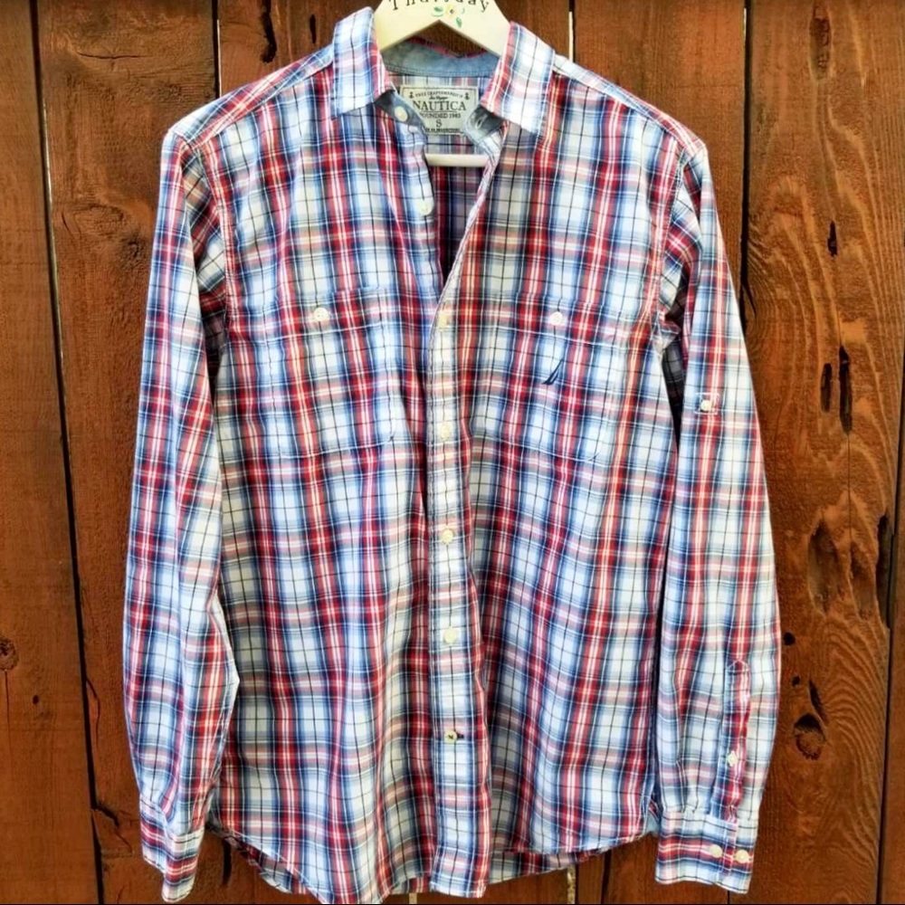 ❌SOLD❌ Nautica Plaid Button Up